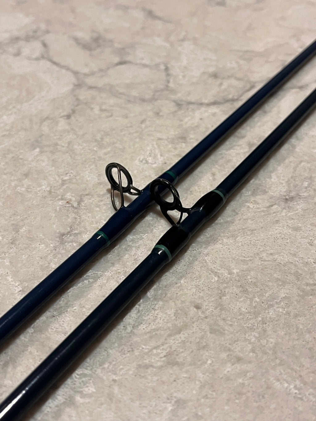 Rod guide re-wrap with quality thread and epoxy finish – Creek & Current